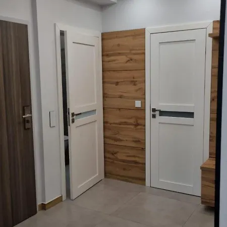 Bryza Apartment *