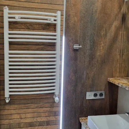 Bryza Apartment *